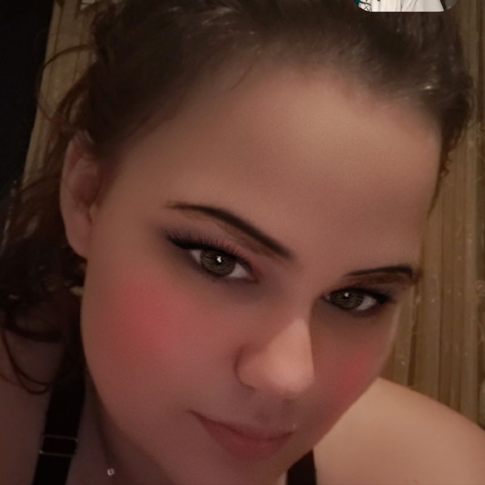 Meet your Posher, Karina